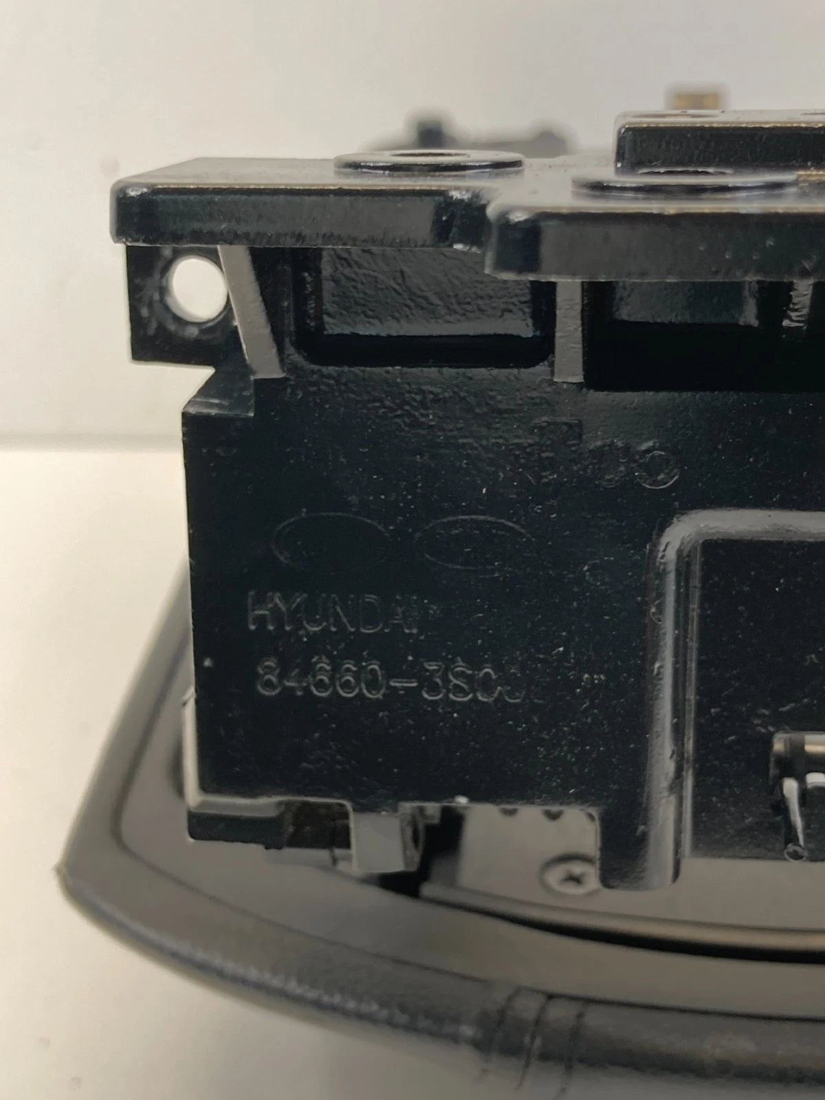 2011-2014 HYUNDAI SONATA CENTER CONSOLE ARMREST ARM REST LID STORAGE 84660-3S000