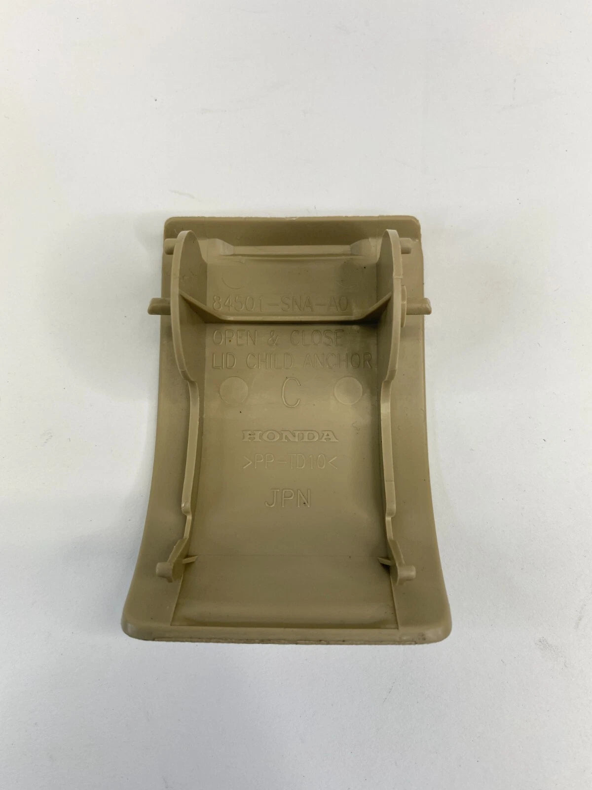 06-11 HONDA CIVIC SEDAN RIGHT DECK LID CHILD SEAT ANCHOR COVER 84501-SNA-A0 OEM