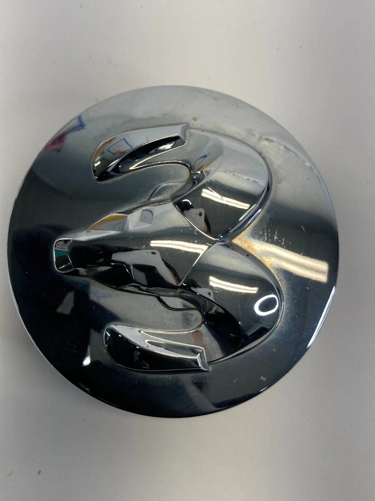 2009-2011 DODGE JOURNEY WHEEL HUBCAP CENTER CAP HUB CAP COVER 52110398AA OEM