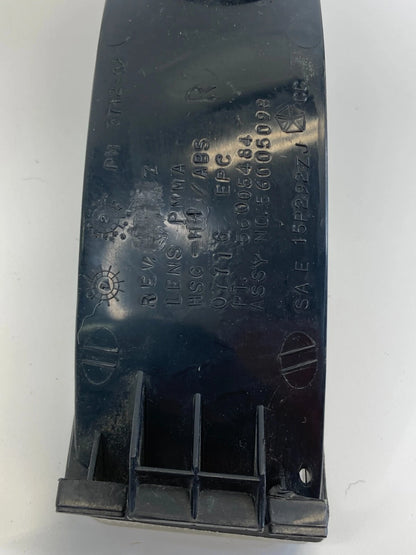 1997 1998 JEEP GRAND CHEROKEE FRONT RIGHT PARK SIGNAL MARKER LIGHT 56005098 OEM