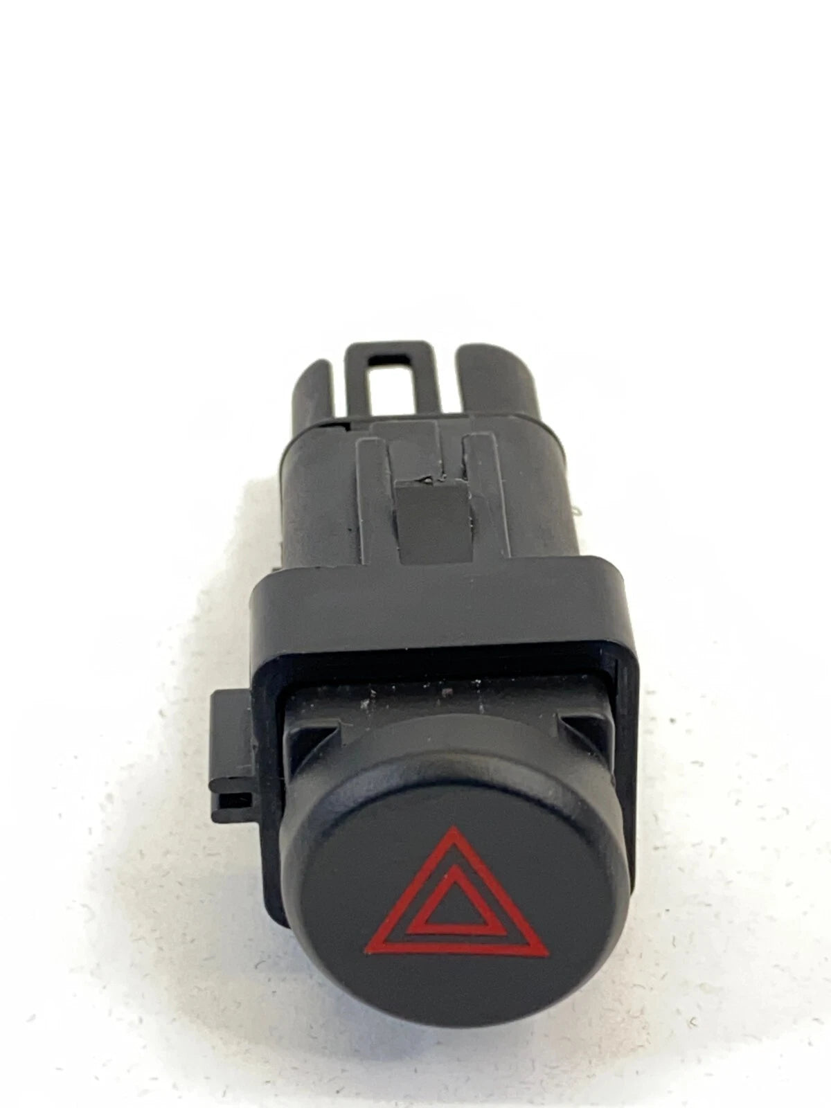 2008-2012 CHEVROLET MALIBU FRONT CENTER DASH HAZARD LIGHT SWITCH BUTTON ASSEMBLY