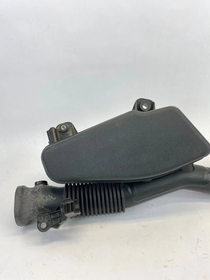 2010 2011 TOYOTA PRIUS 1.8L ENGINE AIR INSTAKE RESONATOR ASSY 17750-37010 OEM