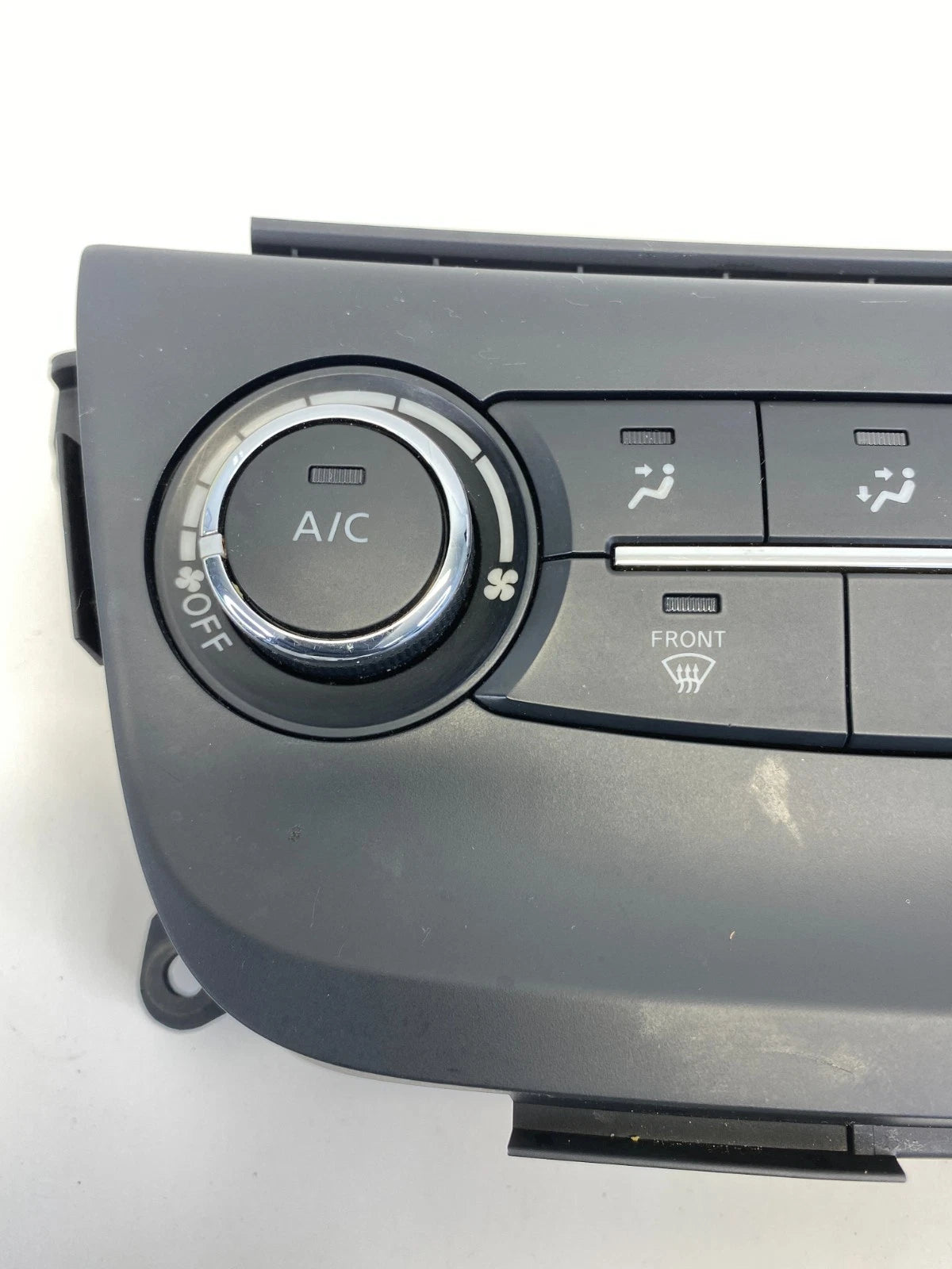 2015-2019 NISSAN SENTRA FRONT DASH AC HEATER CLIMATE CONTROL UNIT OEM 275004AT2A