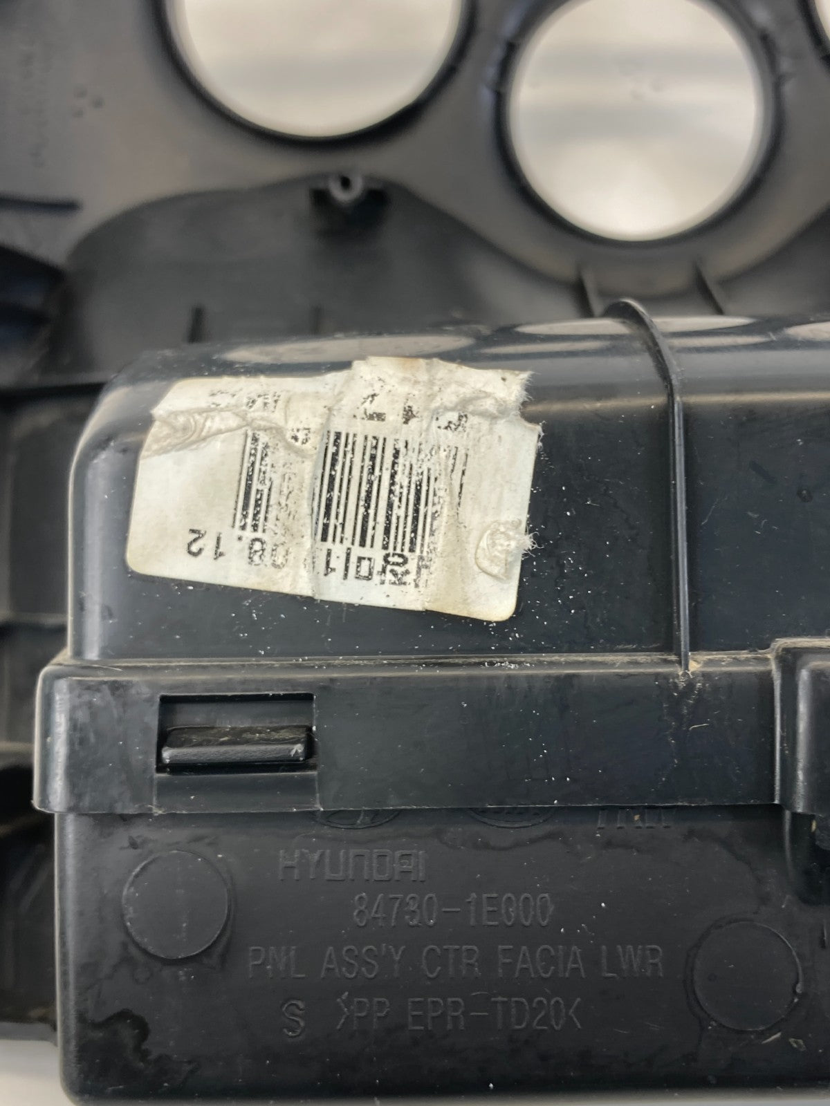 2008-2011 Hyundai Accent AC Heater Temperature Climate Control Bezel Panel OEM