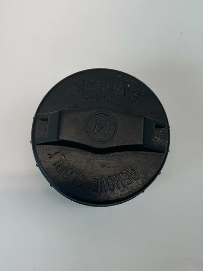 2002 2003 2004 2005 SUZUKI AERIO SEDAN FUEL GAS TANK FILLER CAP LID COVER OEM