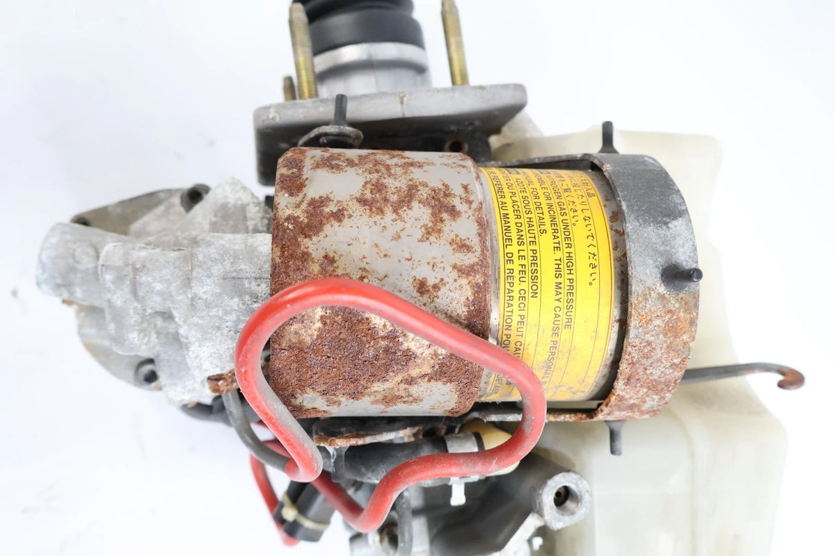 2003-2005 TOYOTA 4RUNNER ANTI LOCK BRAKE MASTER CYLINDER BOOSTER PUMP OEM