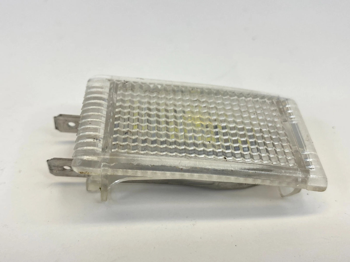 2003-2011 SAAB 9-3 93 SEDAN FRONT RIGHT DOOR COURTESY LIGHT LAMP ASSEMBLY OEM