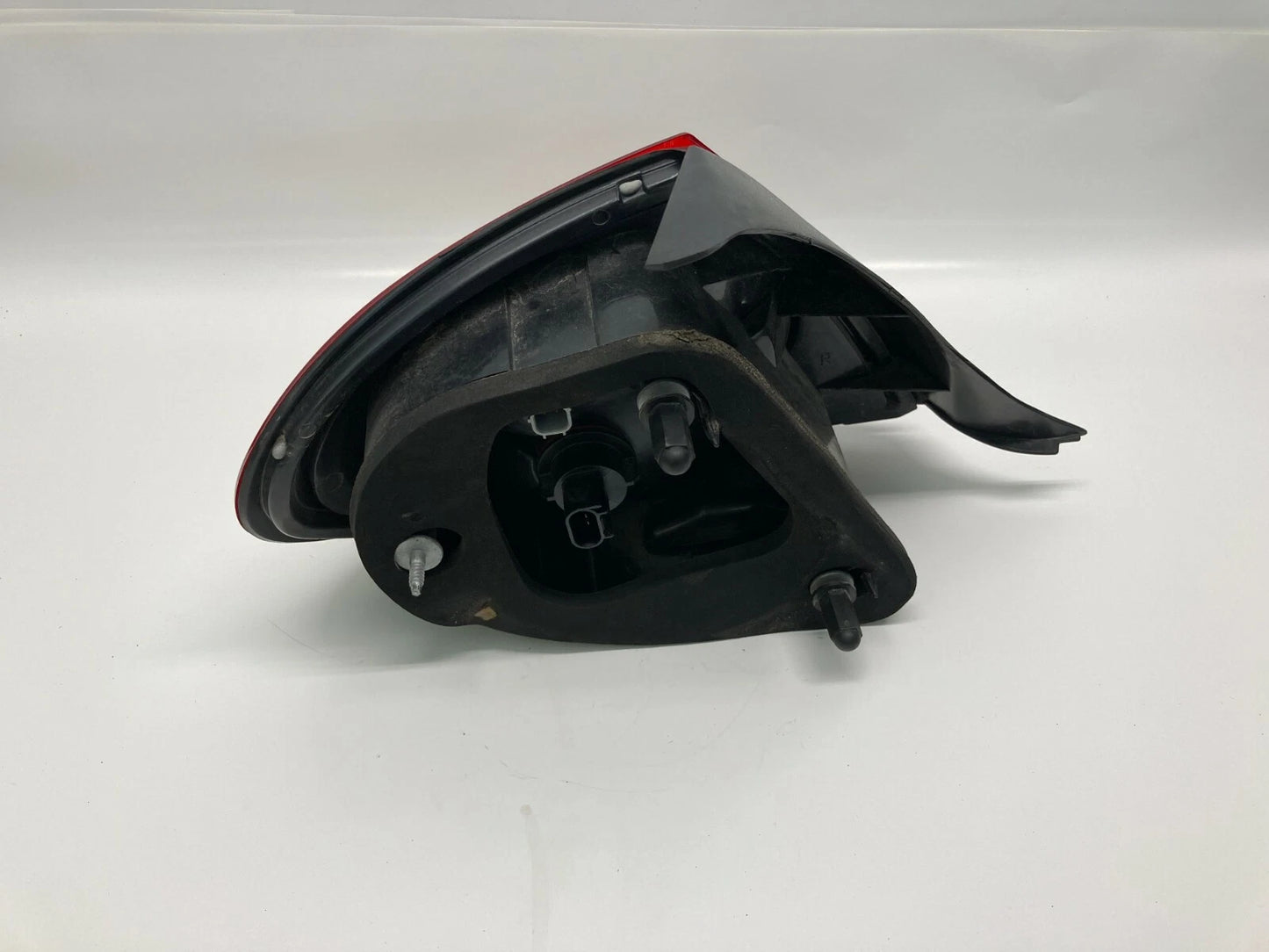 2003-2005 DODGE NEON RIGHT PASSENGER SIDE TAIL LIGHT TAILLIGHT LAMP AFTERMARKET