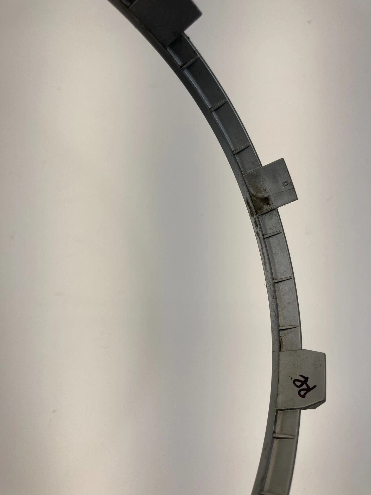 11-16 CHEVY CRUZE 16 CRUZE LIMITED REAR RIGHT DOOR SPEAKER TRIM RING COVER PANEL