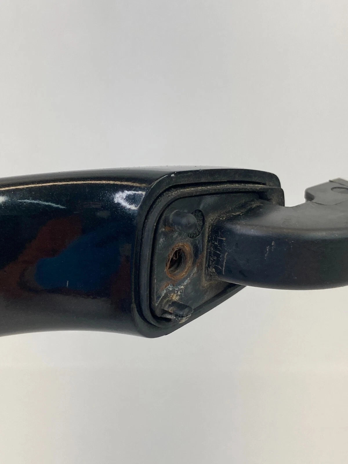 2008-2011 DODGE CALIBER FRONT RIGHT SIDE EXTERIOR DOOR HANDLE ASSEMBLY FR RH OEM