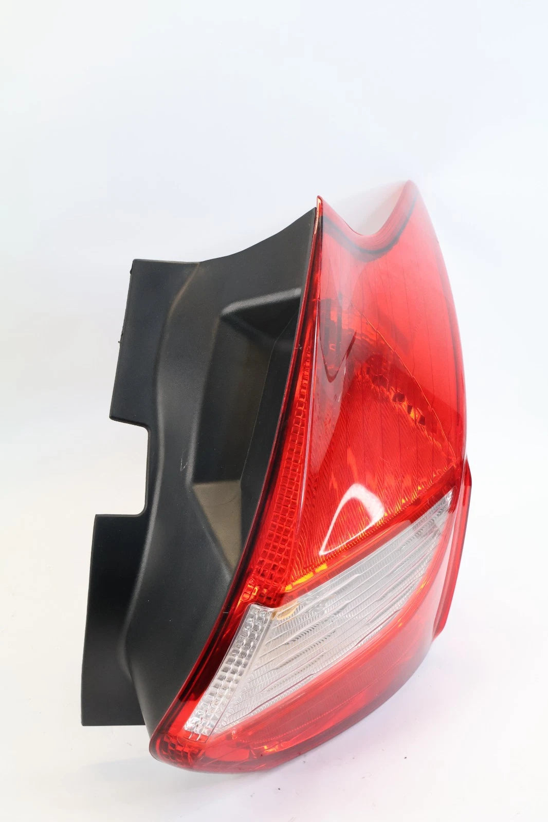 2012-2014 FORD FOCUS HATCHBACK REAR RH PASSENGER BRAKE TAILLIGHT TAIL LAMP OEM
