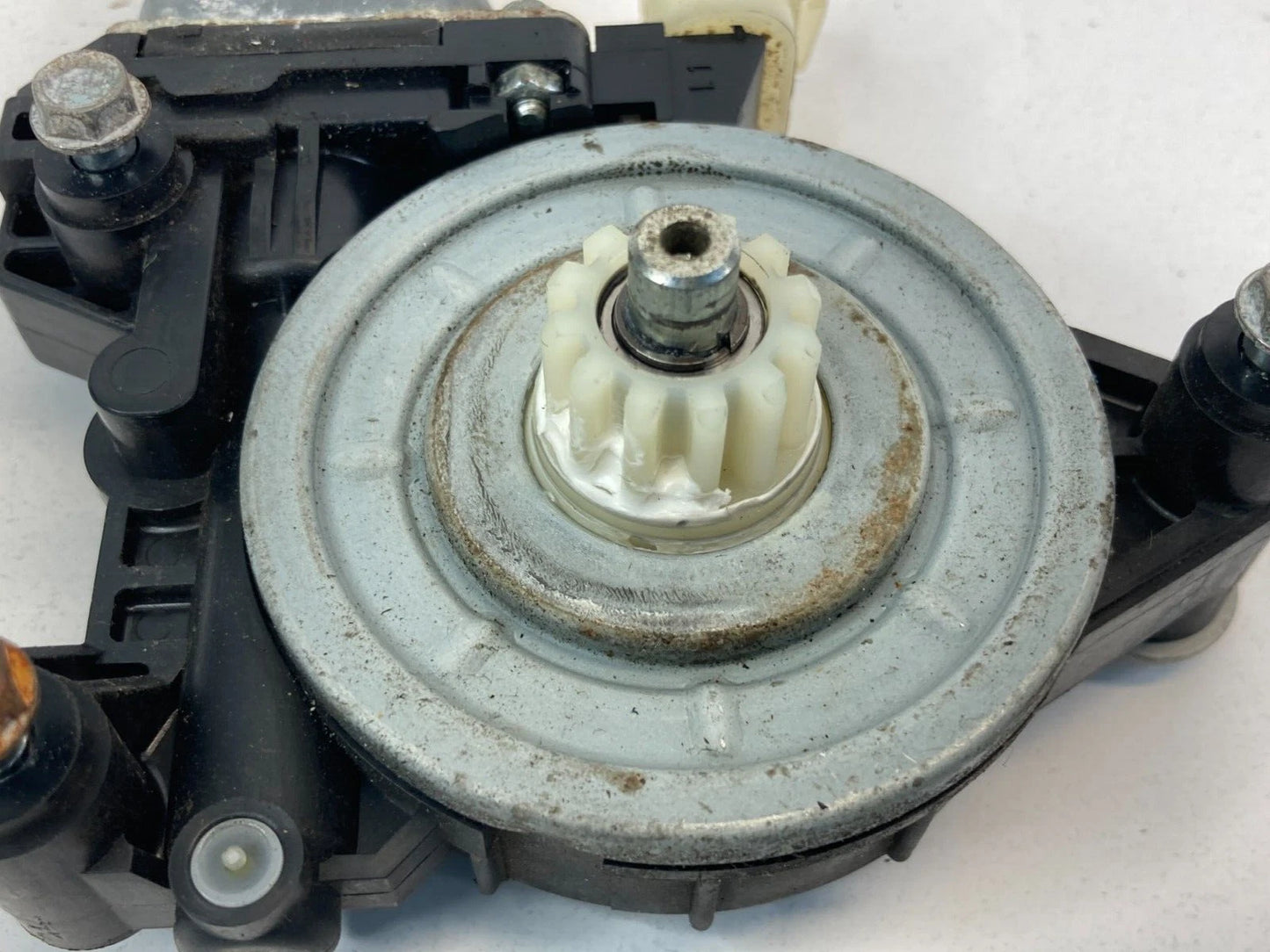 2006-2011 CHEVROLET HHR REAR LEFT SIDE DOOR POWER WINDOW MOTOR AY262100-3461 OEM