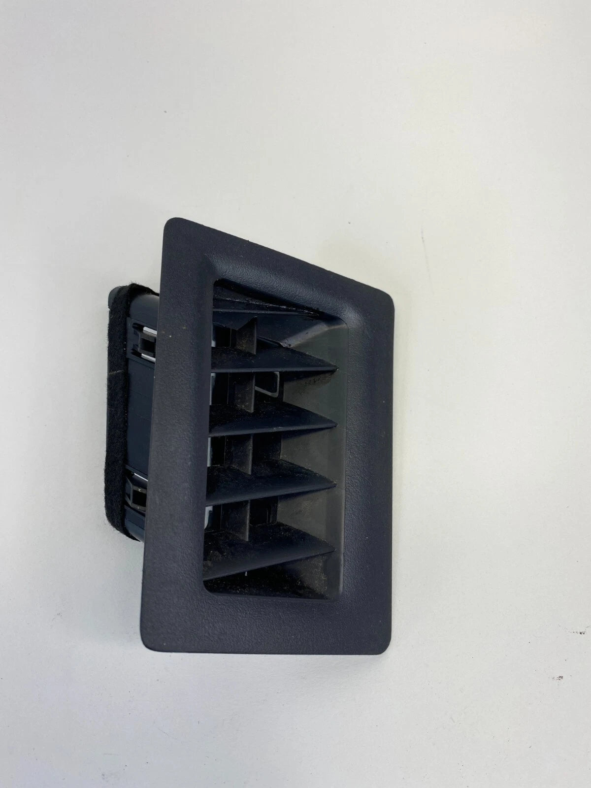 2014-2019 TOYORA COROLLA UPPER DASH LEFT AIR VENT DEFROSTER NOZZLE 55961-02150
