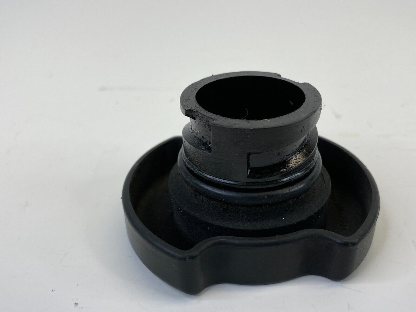 2002-2010 Ford Explorer Mountaineer 4.0L Engine Motor Oil Filler Cap Top Cover