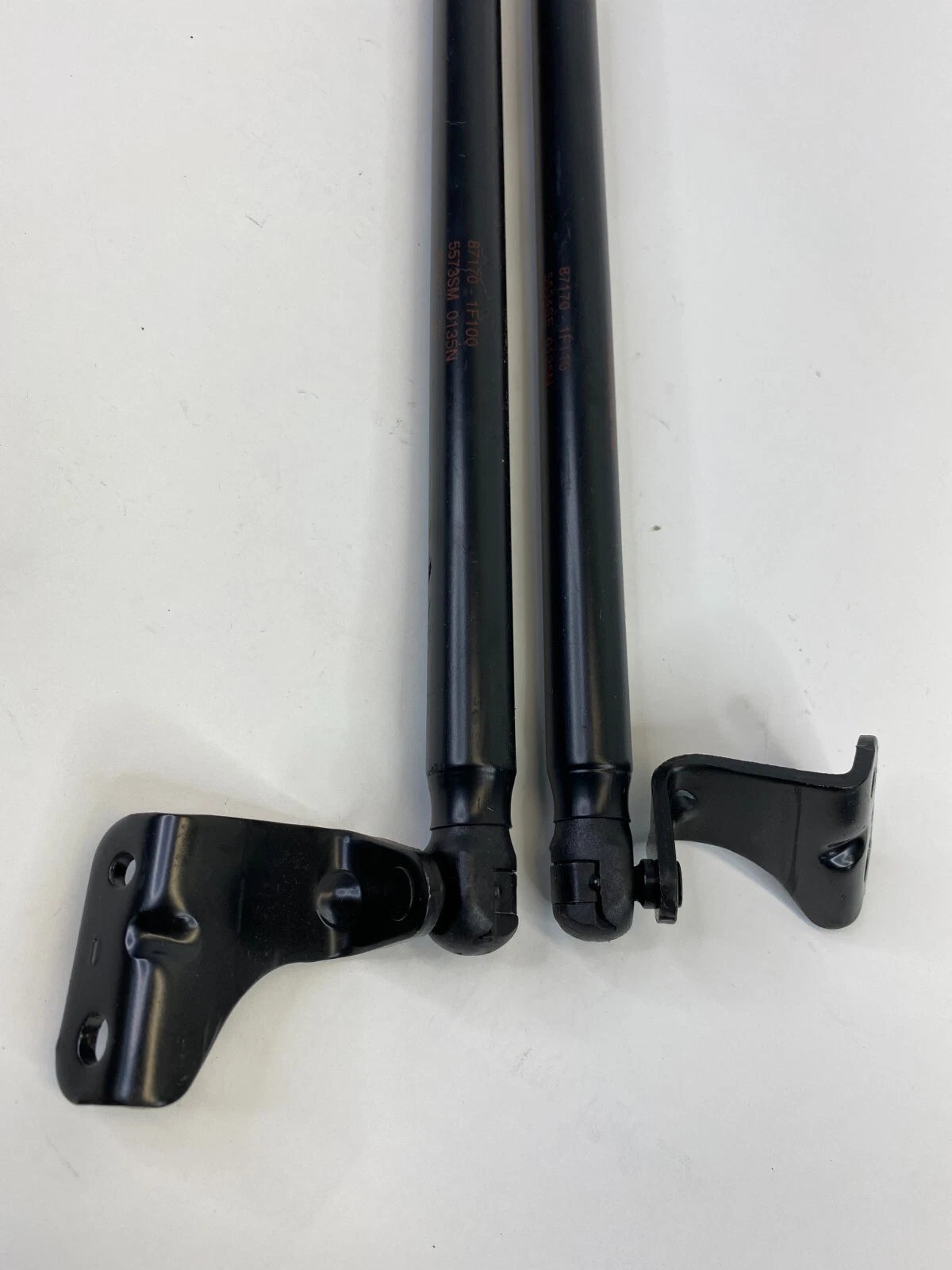 2005-2010 KIA SPORTAGE REAR TRUNK LUGGAGE LIFTGATE SHOCK STRUT SET 87170-1F100
