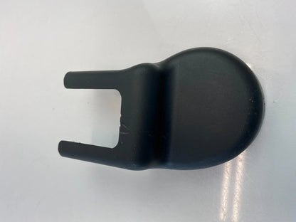 2011-2016 HYUNDAI ELANTRA SEDAN FRONT RIGHT SEAT INNER TRACK END COVER TRIM OEM