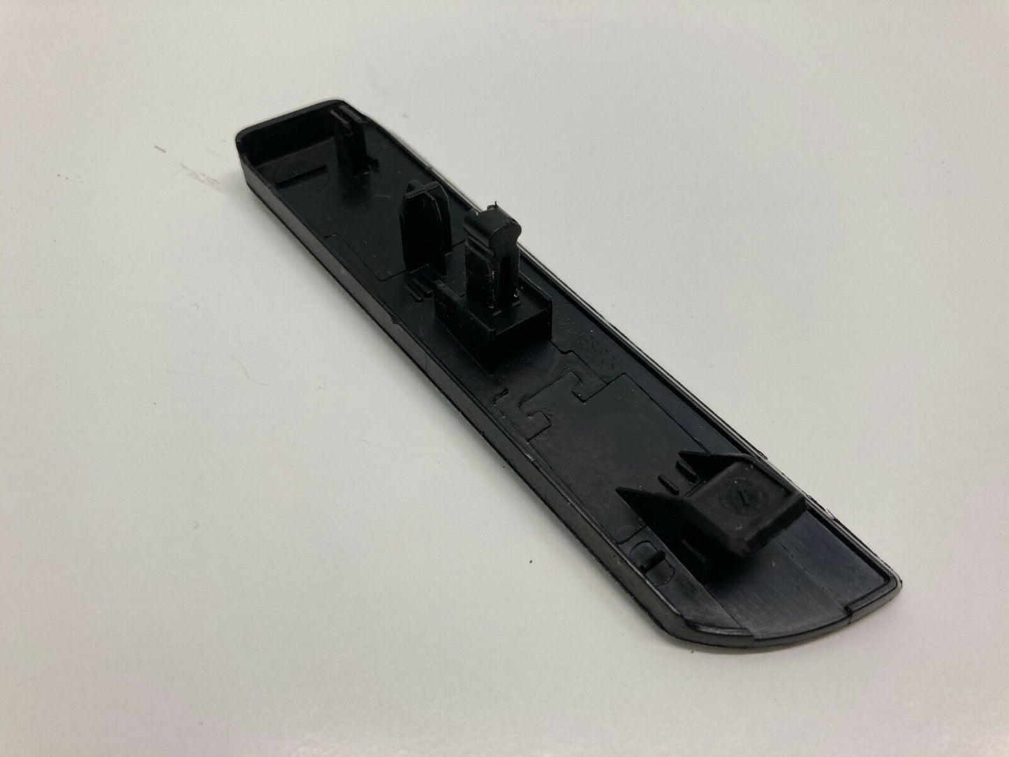 05-09 Volkswagen Jetta Center Dash Right Passenger Molding Bezel Trim 1K1858420