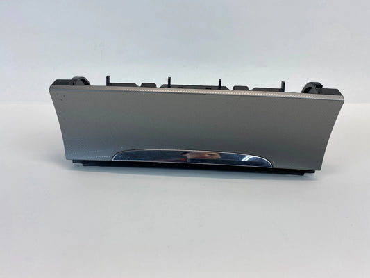 06-10 VOLKSWAGEN PASSAT DASH CENTER CONSOLE ASHTRAY W/ POWER OUTLET 3C0857961