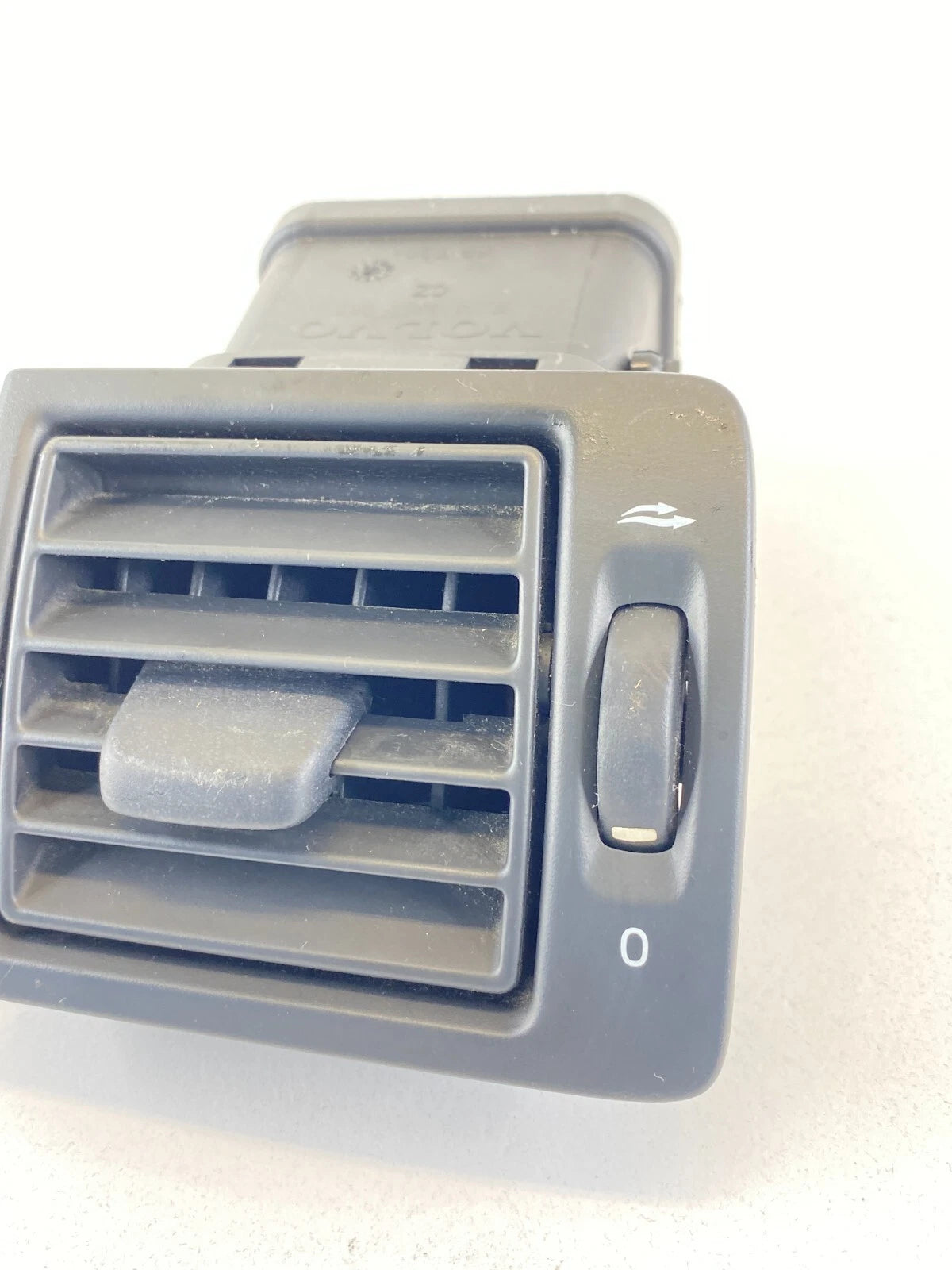 2005-2007 VOLVO S40 FRONT LEFT DRIVER SIDE DASH AC AIR VENT GRILLE DUCT ASSEMBLY