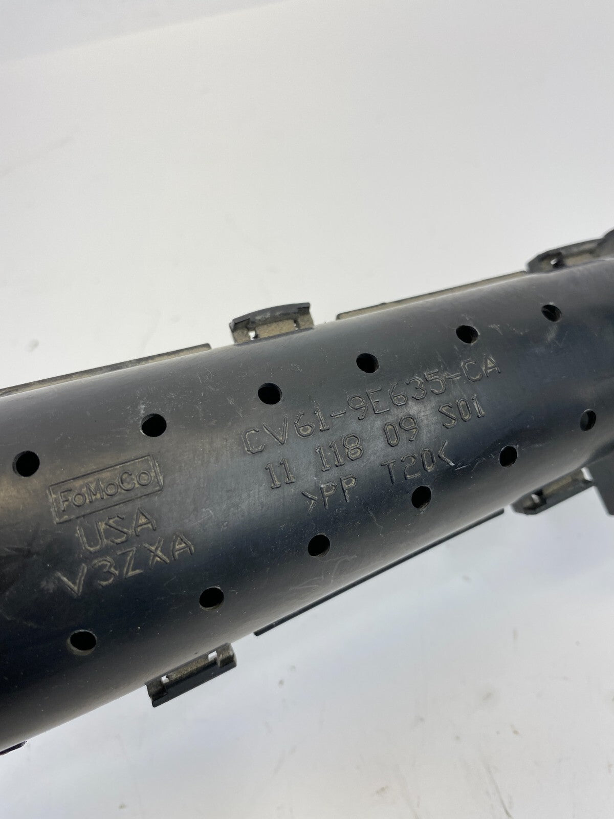 2013-2016 Ford Escape 1.6L Air Intake Cleaner Duct Hose Pipe CV61-9E635-CA OEM