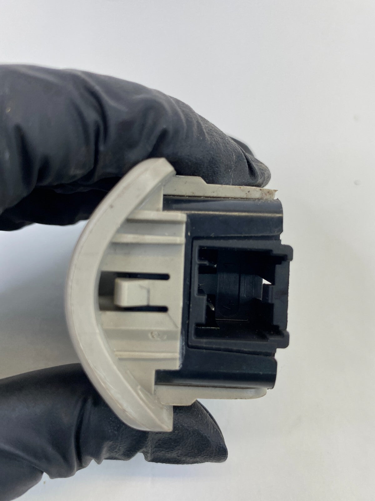 11-16 Chrysler Town & Country Rear Left Power Sliding Door Switch 1ES33BD1AB OEM