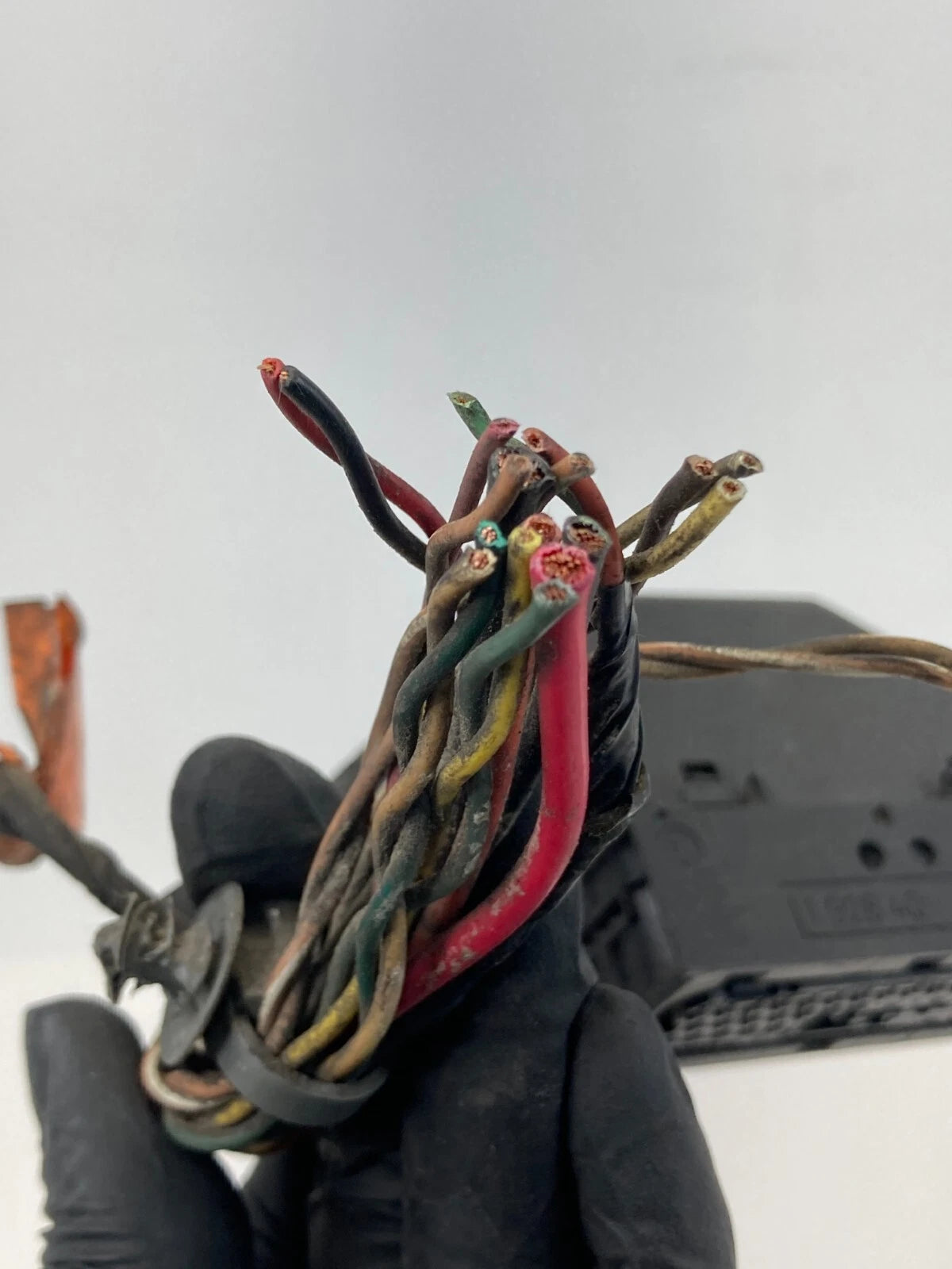 2004-2007 SATURN VUE 3.5L ABS PUMP ANTI LOCK BRAKE PLUG CONNECTOR 1928402824 OEM