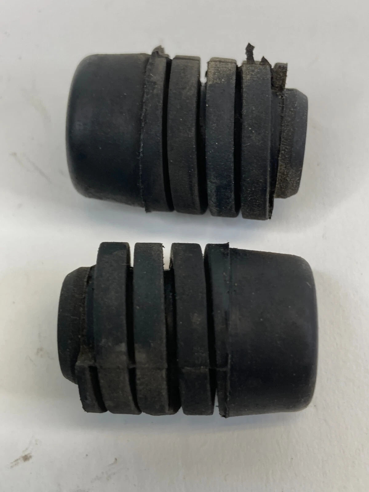 2004-2008 ACURA TL FRONT HOOD RUBBER CUSHION STOPPER BUMPER PAIR SET OEM