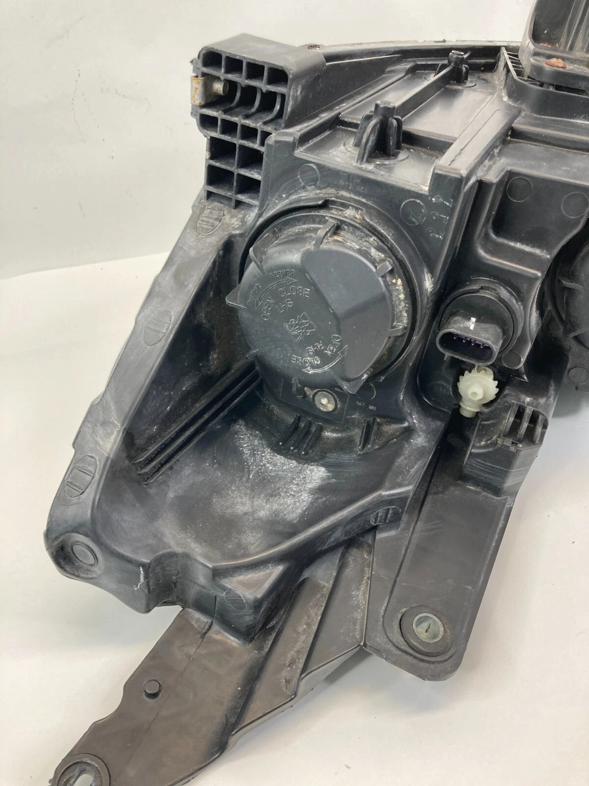 09-12 CHEVY TRAVERSE W/O PROJECTOR RIGHT PASSENGER HEADLIGHT HEADLAMP 20794802