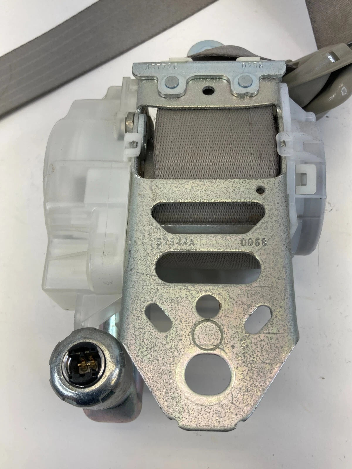 2007-2011 TOYOTA CAMRY FRONT RIGHT PASSENGER SIDE BELT RETRACTOR ASSEMBLY OEM