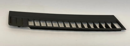 2005 2006 JEEP GRAND CHEROKEE UPPER RIGHT DASH DEFROST VENT GRILLE COVER