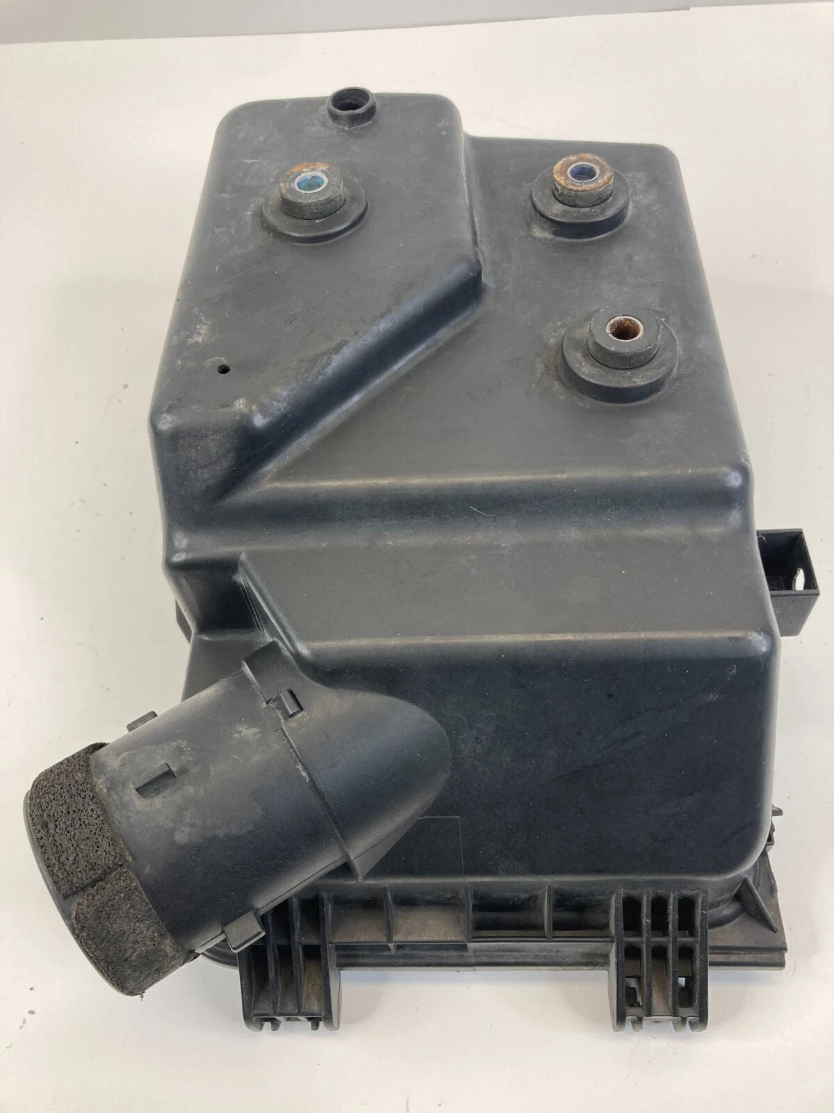 2007-2011 TOYOTA CAMRY 2.4L AIR INTAKE LOWER CLEANER BOX COVER 17701-0H080 OEM