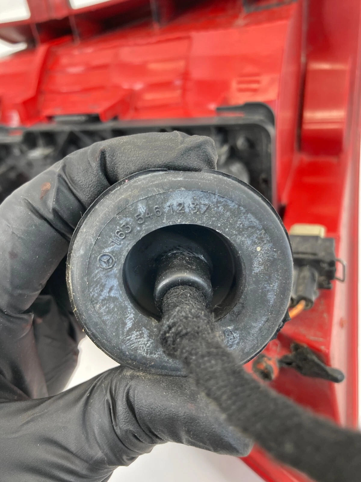 02 03 MERCEDES-BENZ ML320 RIGHT SIDE TAILLIGHT TAIL LIGHT LAMP A1638202564 OEM