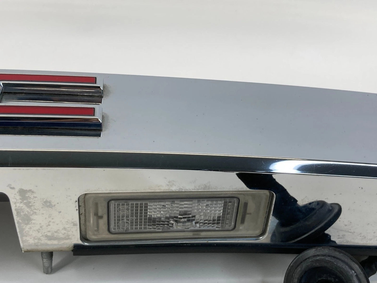 2010-2015 GMC TERRAIN TRUNK LID GARNISH LICENSE PLATE MOLDING W/ CAMERA 23333992