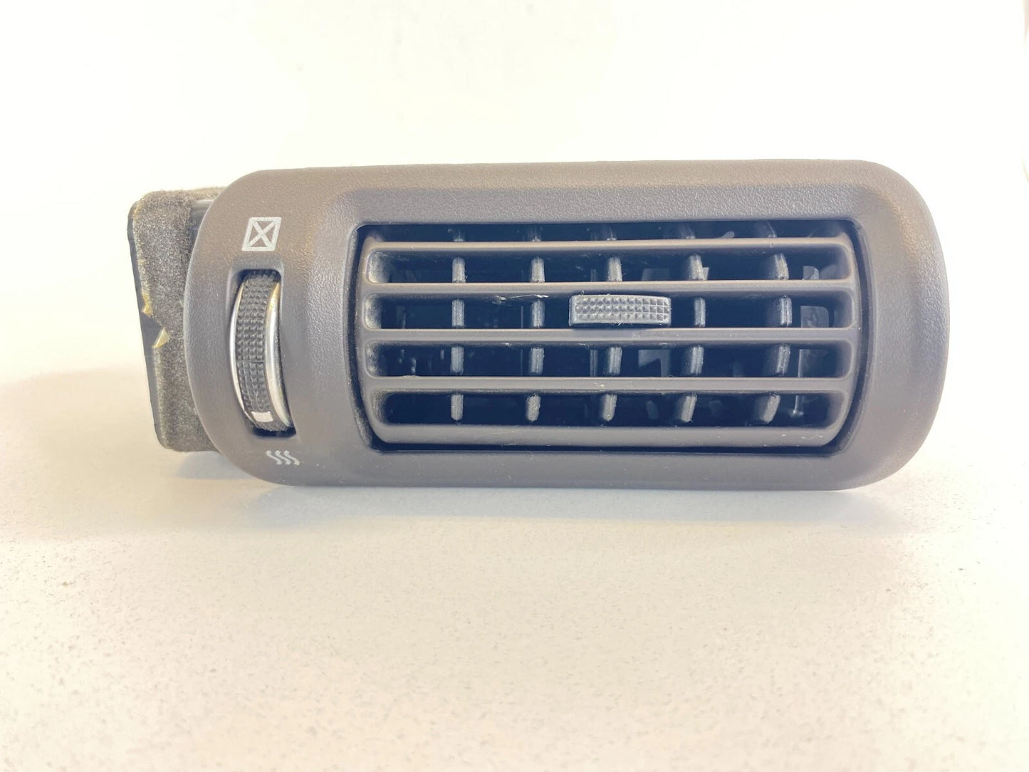 2010-2012 HYUNDAI SANTA FE REAR LEFT DRIVER SIDE PILLAR AC AIR VENT U04467-3800