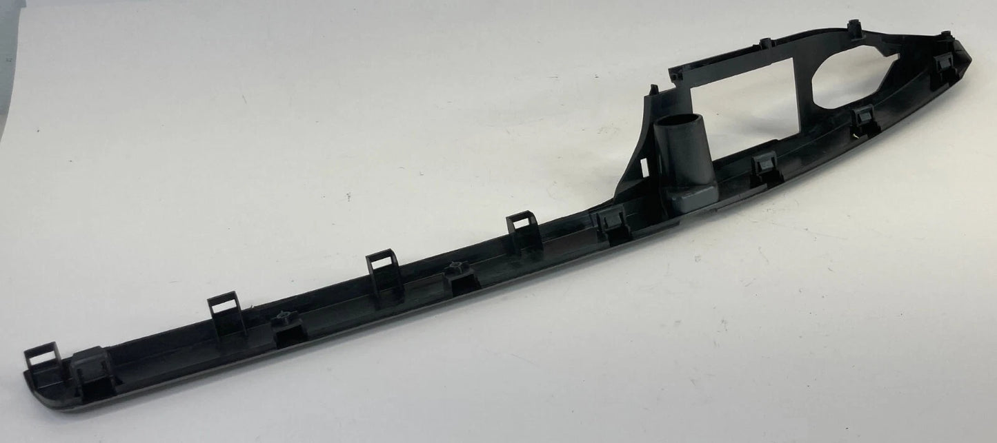 2010-2012 MAZDA CX-7 CX7 FRONT RIGHT SIDE DOOR PULL HANDLE COVER TRIM PANEL OEM