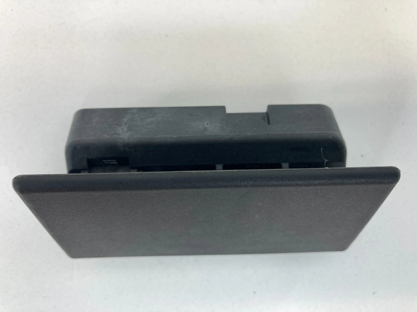 2009 2010 DODGE JOURNEY GLOVE BOX STORAGE LOCK LATCH RELEASE HANDLE 1JQ68TRMAA