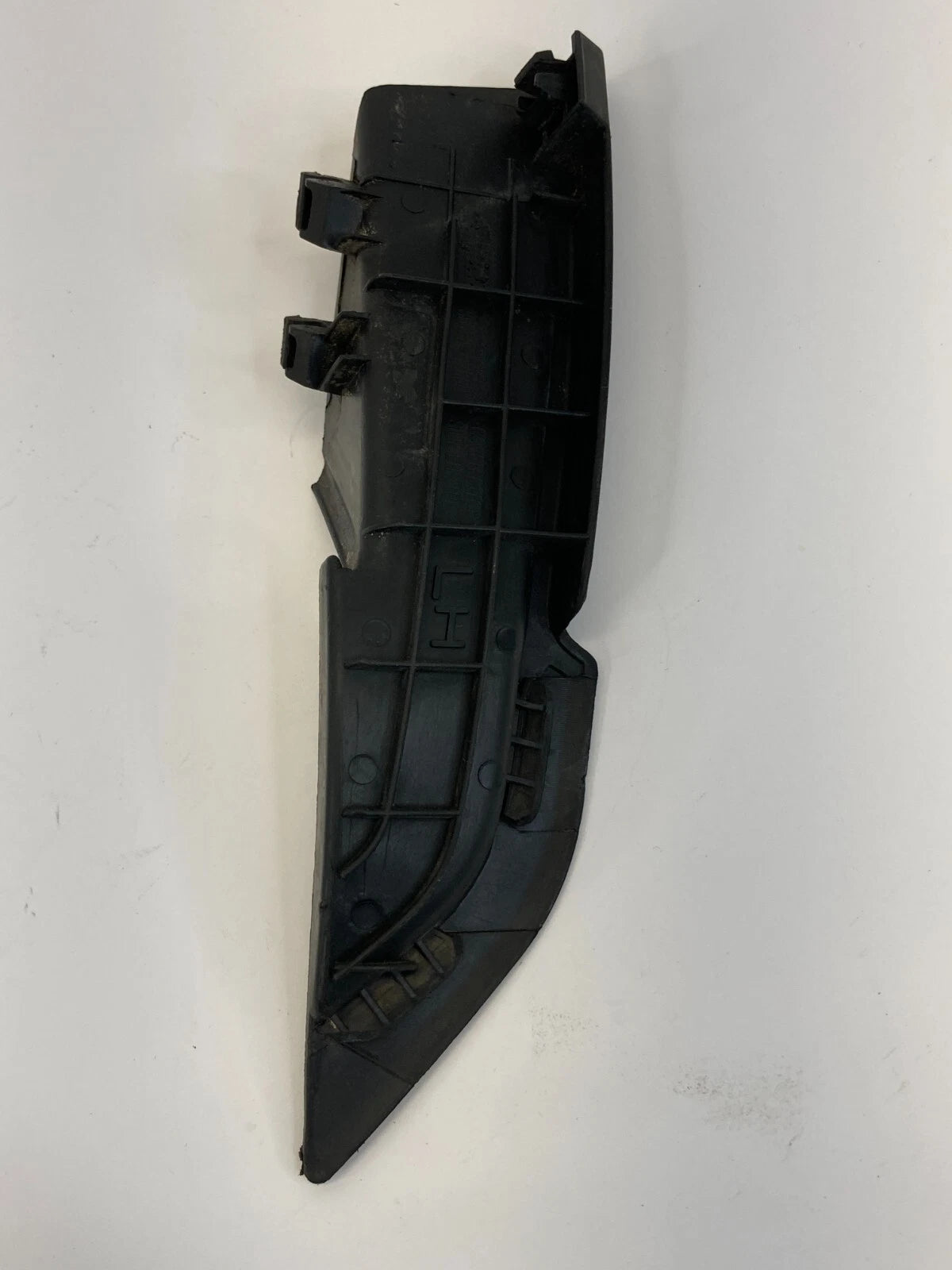2011-2016 HYUNDAI ELANTRA FRONT LEFT SIDE WINDSHIELD COWL TOP LID COVER TRIM OEM