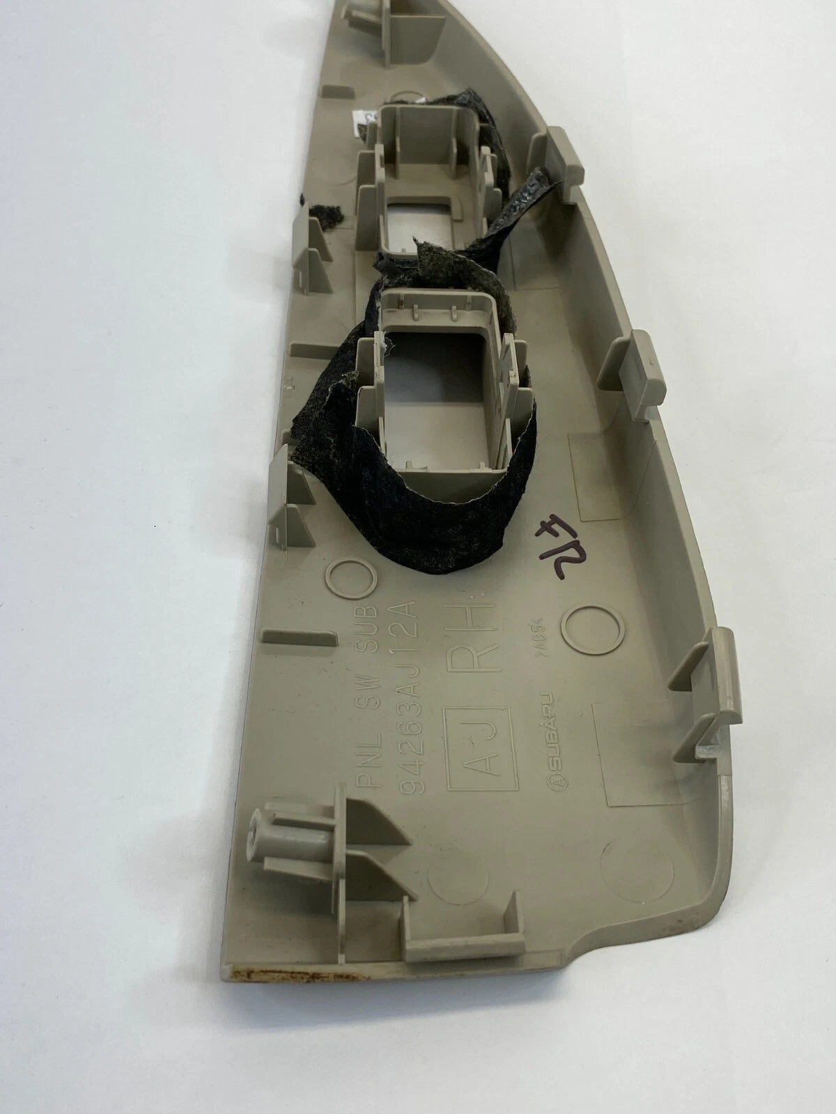 10-14 SUBARU OUTBACK FRONT RIGHT DOOR WINDOW SWITCH PANEL TRIM COVER 94263AJ12A