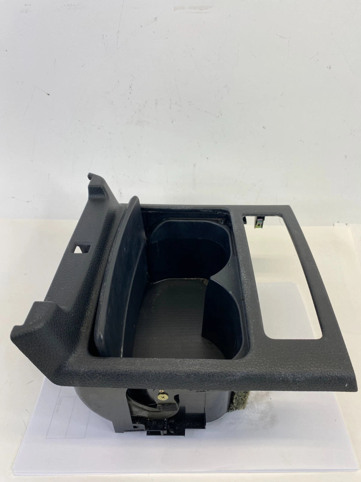 2006-2010 INFINITI M35 M45 CENTER CONSOLE DUAL CUP HOLDER BLACK 68430-EH100 OEM