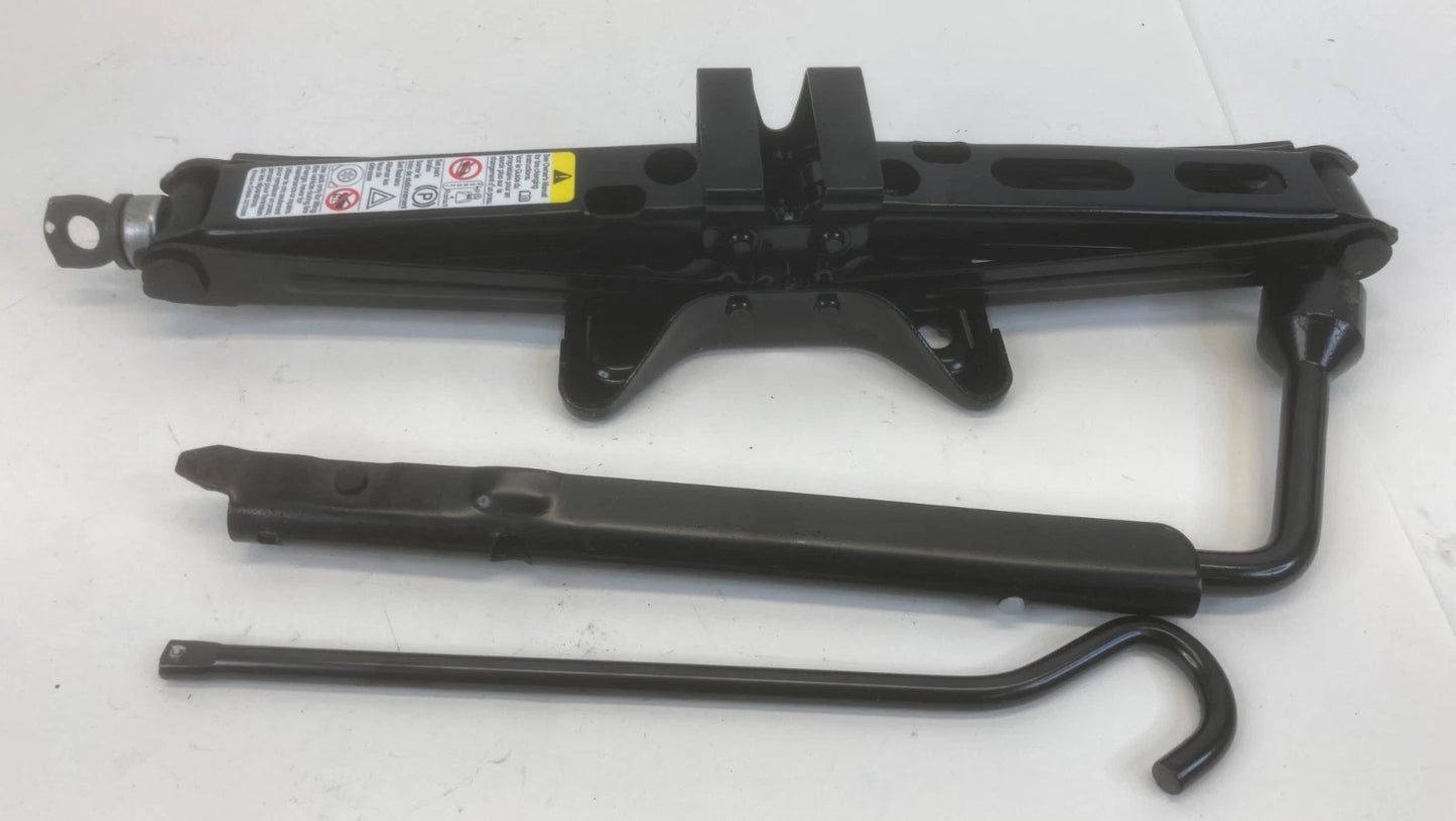 10-17 CHEVROLET EQUINOX SPARE TIRE JACK AND LUG WRENCH TOOL KIT SET 13590429 OEM