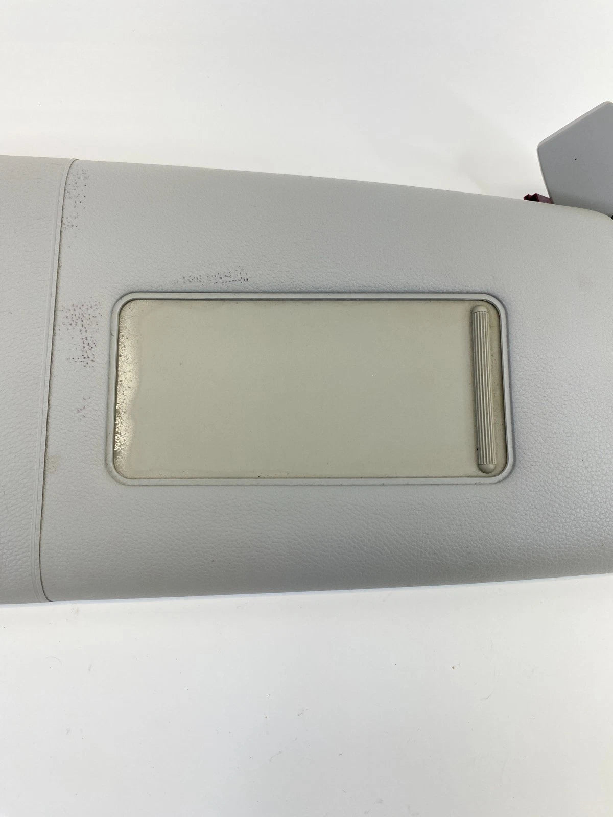 2006 2007 BMW 530XI 525XI RIGHT PASSENGER SIDE SUNVISOR SUN VISOR SHADE OEM