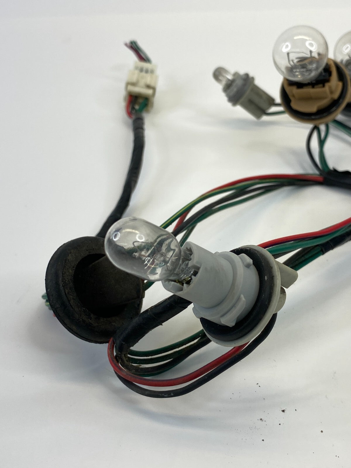 2004-2008 Nissan Maxima Rear Tail Light Lamp Taillight Socket Wire Harness OEM