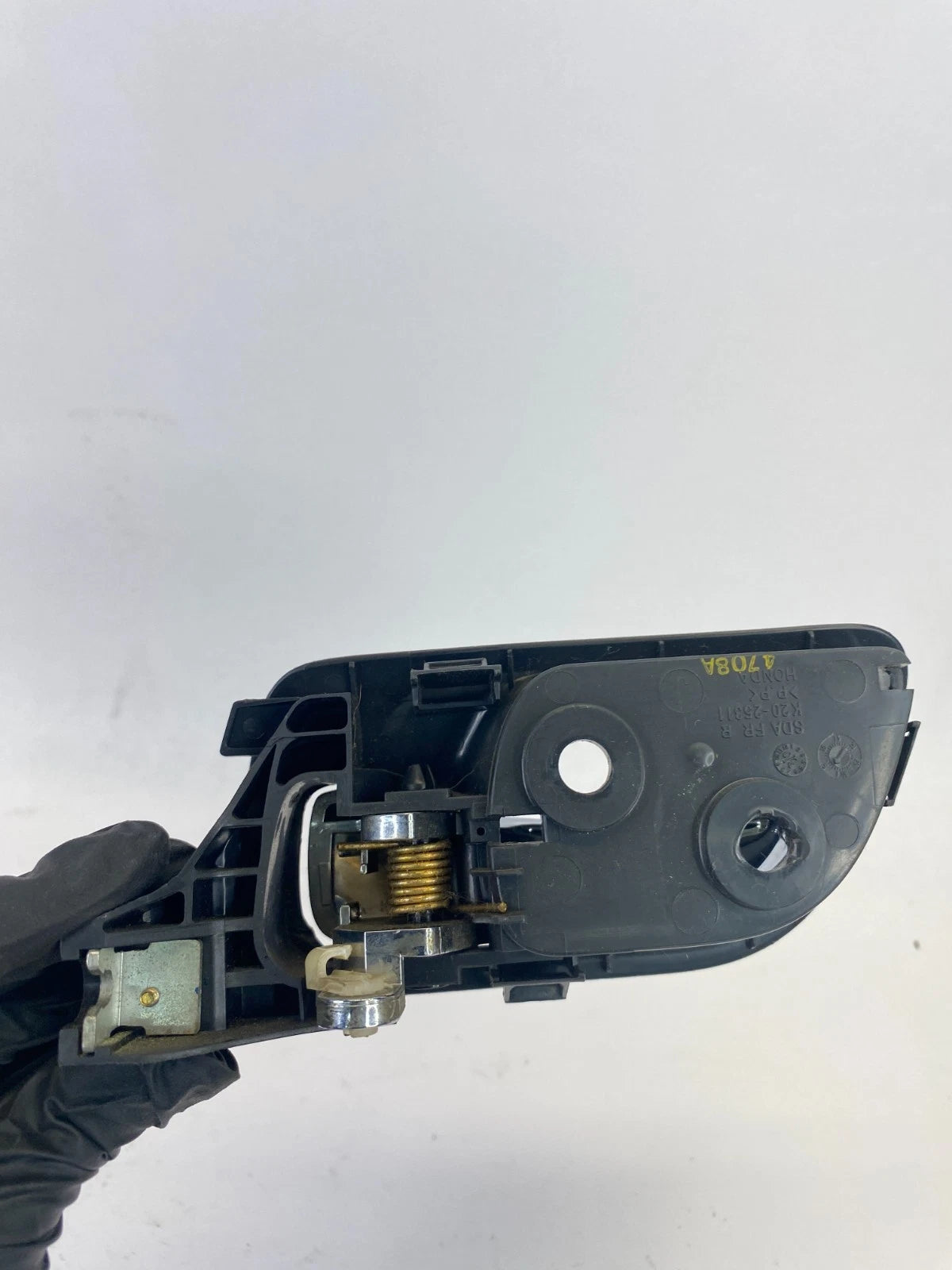 2003-2007 HONDA ACCORD SEDAN FRONT RIGHT SIDE INNTERIOR DOOR HANDLE K20-25311