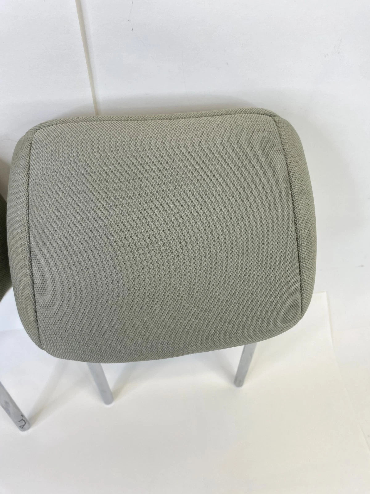 2012-2017 KIA RIO REAR LEFT & RIGHT SEAT HEADREST HEAD REST OEM