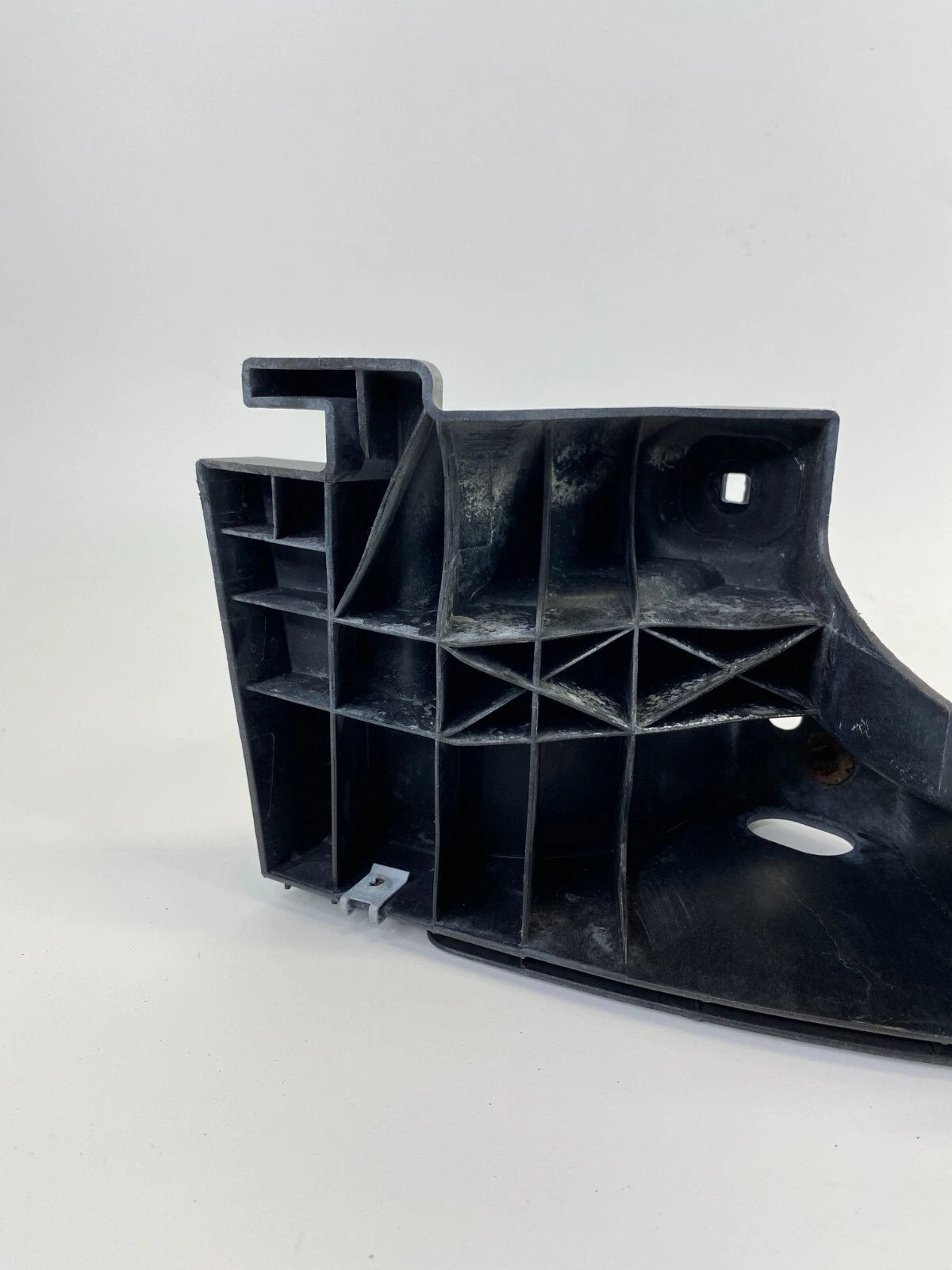 2004-2011 SAAB 9-3 93 REAR LEFT INNER BRACKET SIDE SUPPORT BUMPER RETAINER OEM