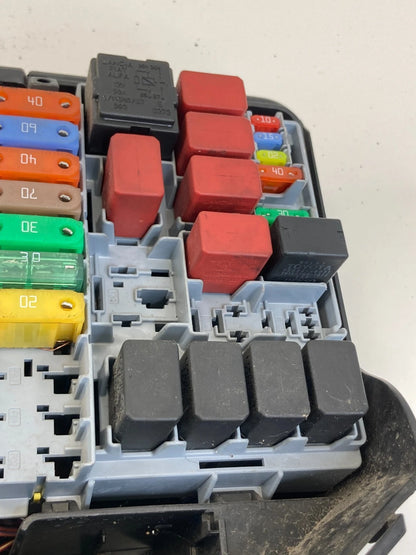 2012-2017 Fiat 500 A/T Engine Fuse Relay Box Fusebox Compartment w/ Terminal OEM