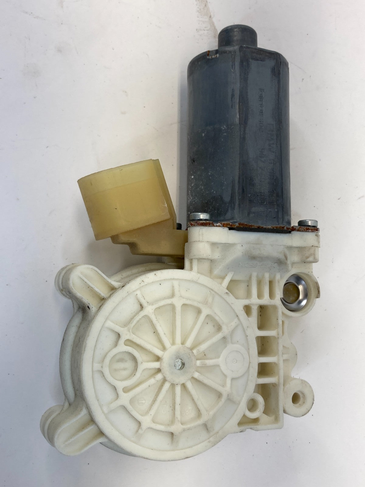 04 05 06 07 BMW 525i Front Left Driver Side Power Door Window Motor OEM