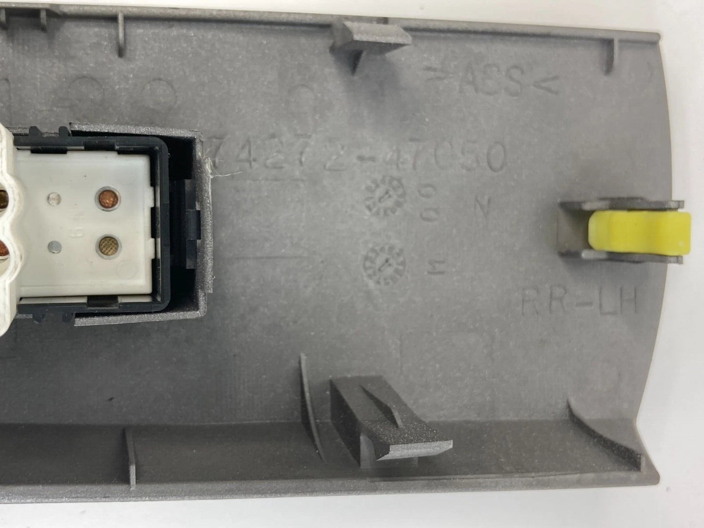 2004-2009 TOYOTA PRIUS REAR LEFT DOOR WINDOW CONTROL SWITCH BEZEL OEM 7427247050