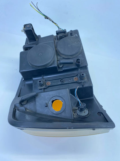 2002-2009 GMC ENVOY LEFT DRIVER SIDE HEADLIGHT HEADLAMP ASSEMBLY 15866071 OEM