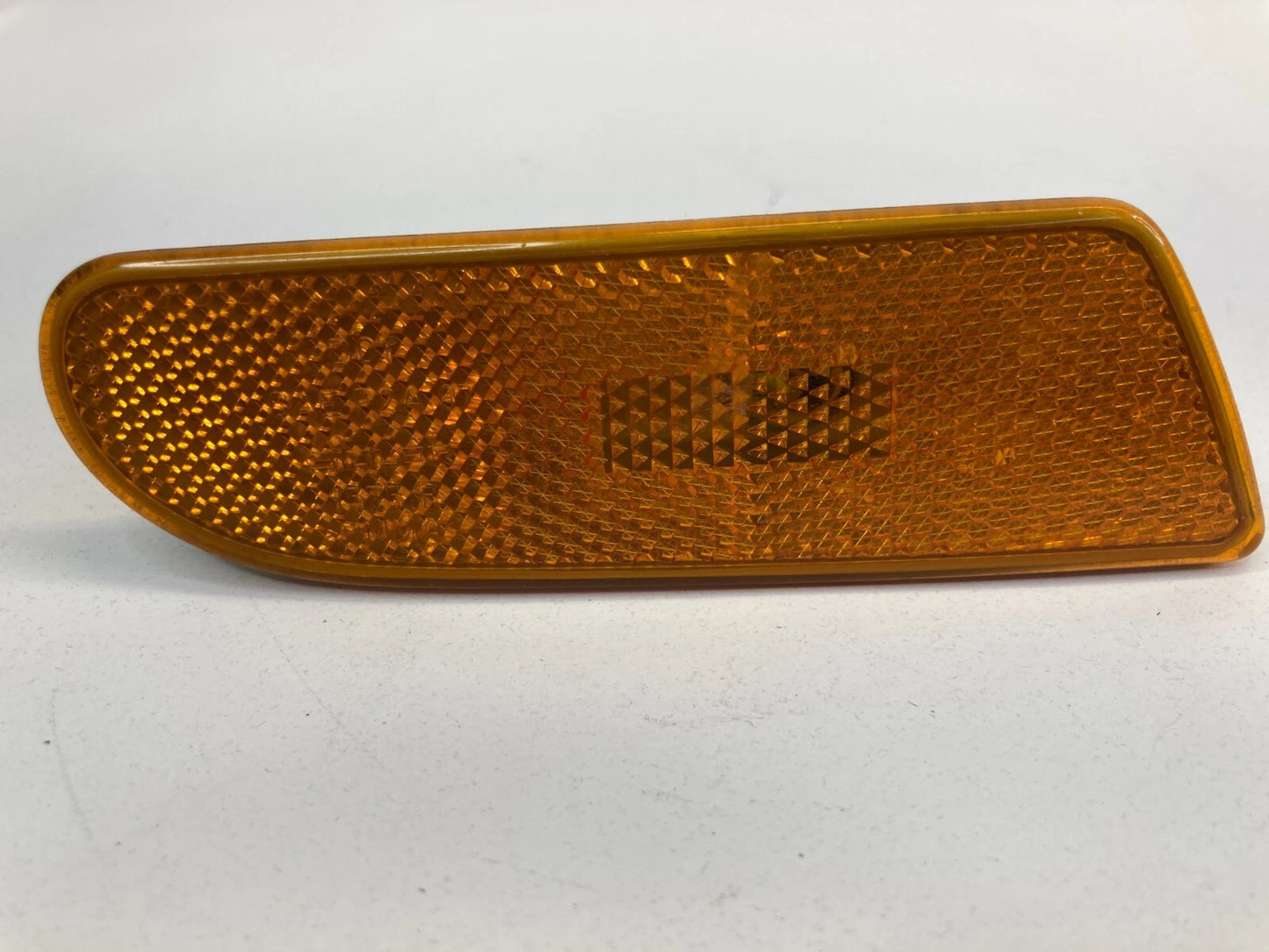 2000-2006 MERCEDES-BENZ S500 FRONT RIGHT BUMPER MARKER LIGHT LAMP A2208200221